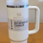 Quencher H2.0 FlowState 30oz Tumbler - Cream or biege color